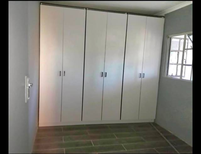 2 BEDROOM PROPERTY TO RENT IN OVERPORT